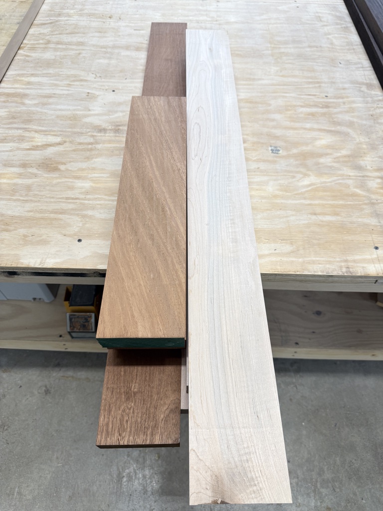 Ridge Round Table rough material preparation